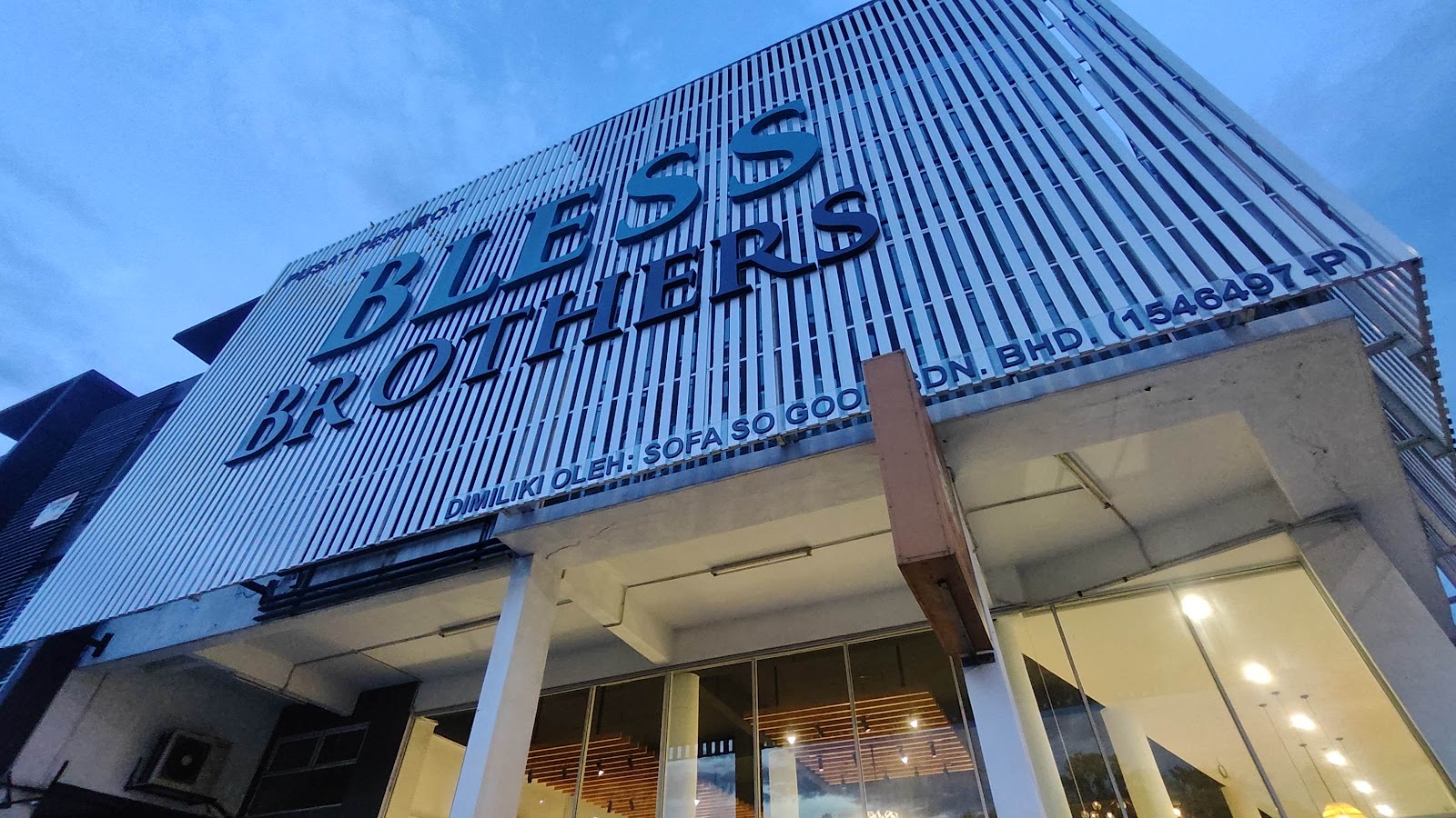 Maison Furniture Sdn Bhd (万顺家私) 2